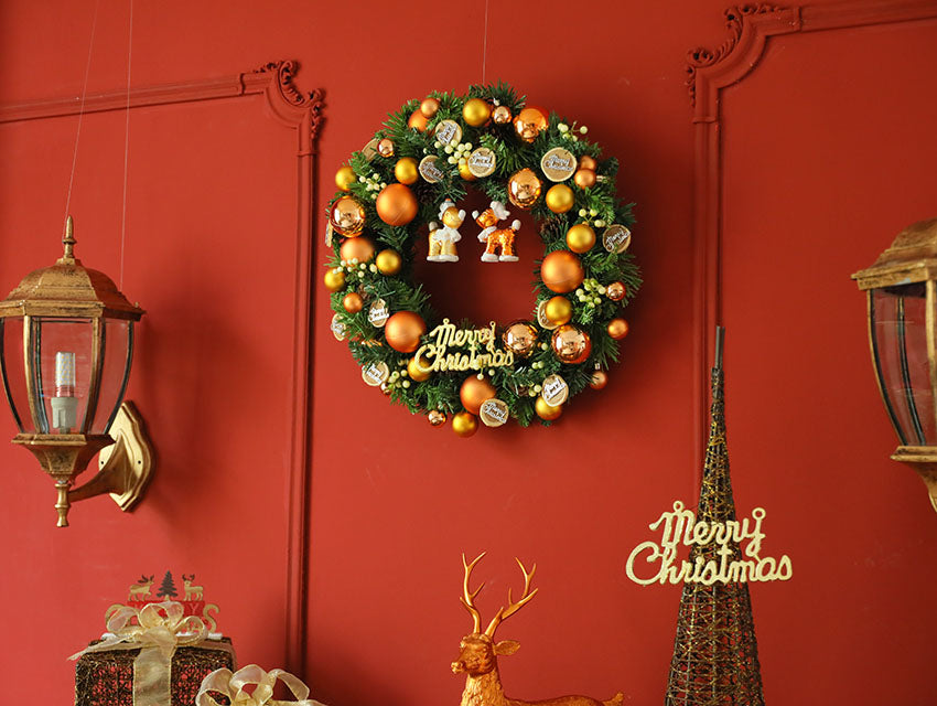 23-inch luxurious Christmas wreath with Golden glass ornaments